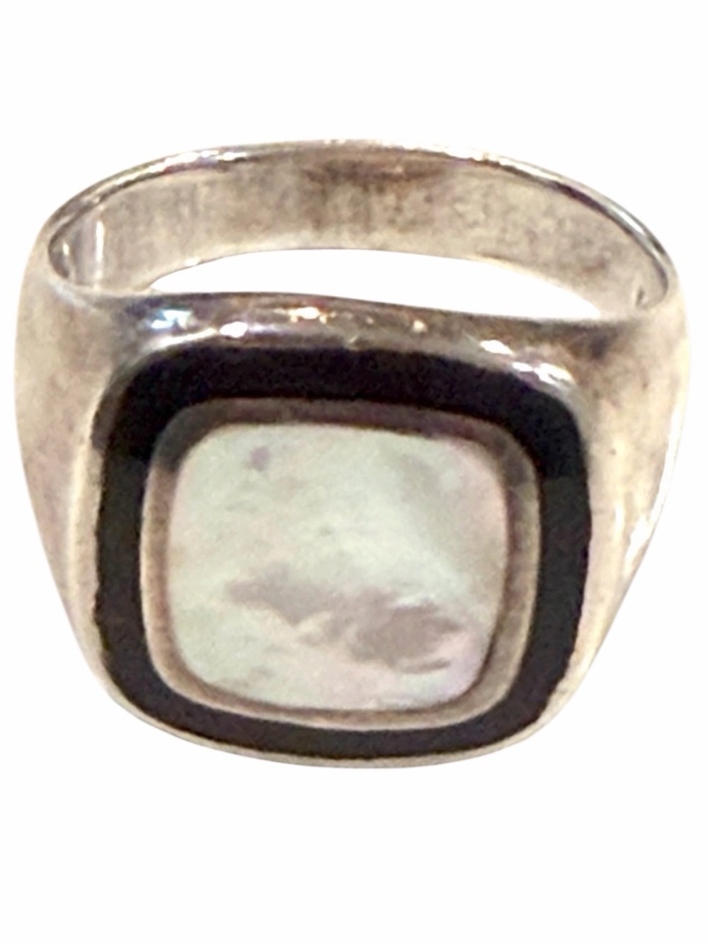 Vintage CANI Sterling Silver Mother of Pearl & Black Onyx Signet Ring Sz 7